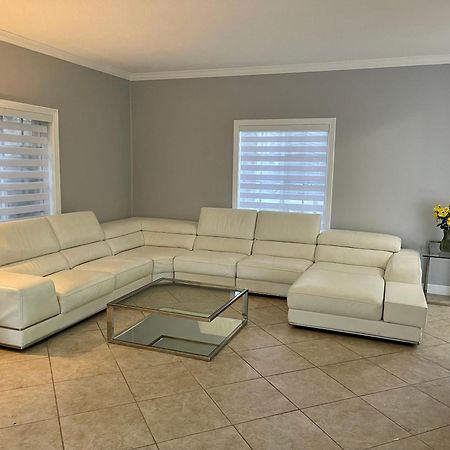Big Beautiful House With Heated Pool Villa Miami Exterior photo