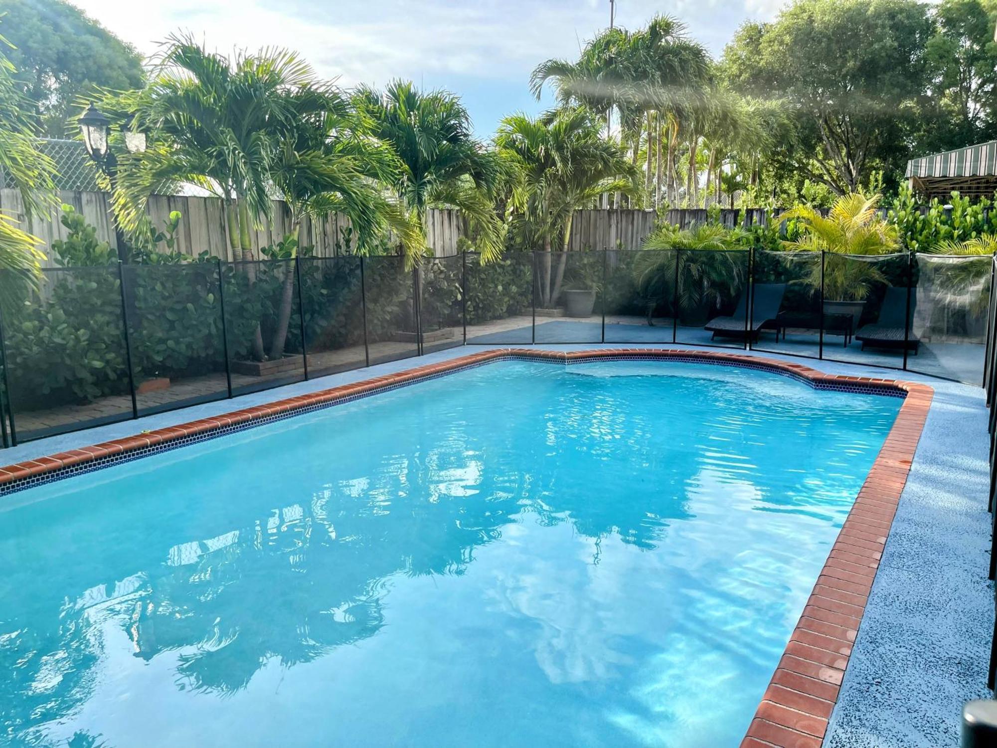 Big Beautiful House With Heated Pool Villa Miami Exterior photo